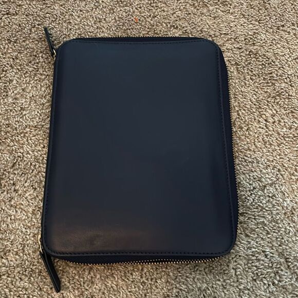 NWOT Mark & Graham Essential Tech Folio small - Picture 2 of 3